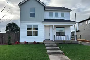 650 Magnolia Av, Woodburn, OR 97071 - Photo 1