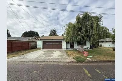 20 Hiatt St, Lebanon, OR 97355 - Photo 1
