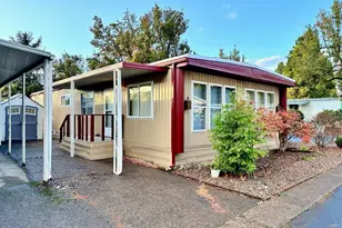 1800 Lakewood Ct, Eugene, OR 97402 - Photo 1