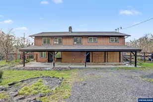 33781 Mt Tom Dr, Harrisburg, OR 97446 - Photo 1