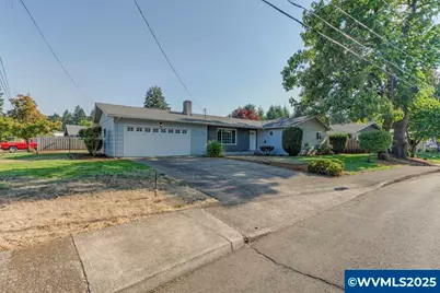 714 SW Robinhood Dr, Dallas, OR 97338 - Photo 1