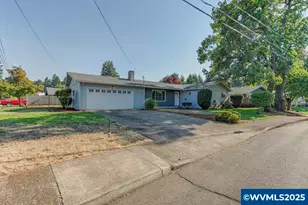 714 SW Robinhood Dr, Dallas, OR 97338 - Photo 1