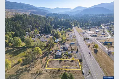 212 North Santiam Hwy SE, Gates, OR 97346 - Photo 1