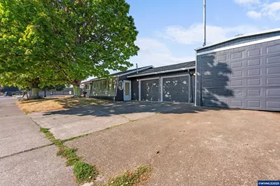 2299 SE 20th Av, Albany, OR 97322 - Photo 1