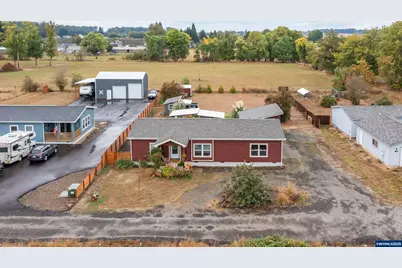 1305 Ash St, Brownsville, OR 97327 - Photo 1