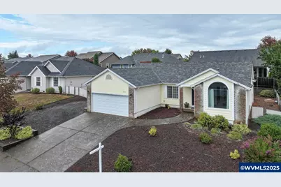 446 NE Fern Av, Dallas, OR 97338 - Photo 1