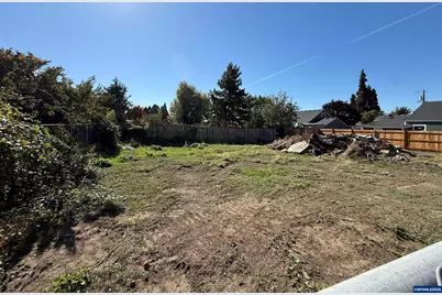 June Av NE, Salem, OR 97305 - Photo 1