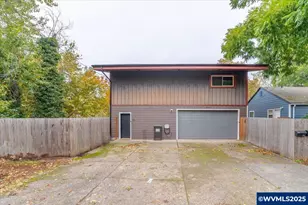 997 20th St SE, Salem, OR 97301 - Photo 1