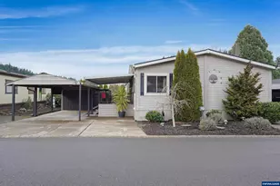 1307 S Water St, Silverton, OR 97381 - Photo 1