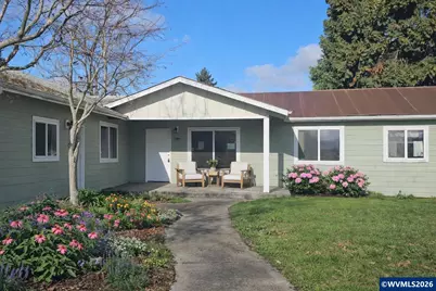 183 E Dodge St, Lebanon, OR 97355 - Photo 1