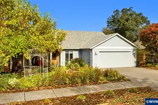 1409 Crestview Dr, Silverton, OR 97381 - Photo 1
