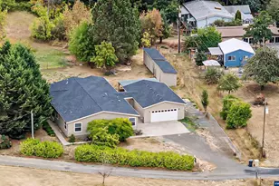 194 Oak St, Monroe, OR 97456 - Photo 1