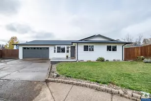 213 NW Lalack Ct, Dallas, OR 97338 - Photo 1