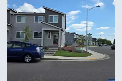 2488 Sawtelle Dr, Woodburn, OR 97071 - Photo 1