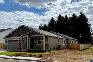 215 NE Broadway St, Sublimity, OR 97385 - Photo 1