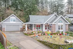 920 Filbert St, Brownsville, OR 97327 - Photo 1