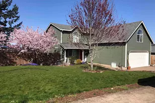 321 NE Carmen Pl, Corvallis, OR 97330 - Photo 1