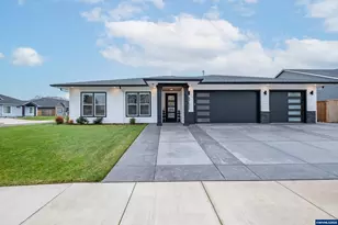 4752 Crown Ln, Albany, OR 97321 - Photo 1