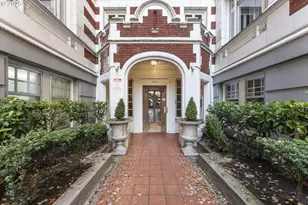 1811 NW Couch St, Portland, OR 97209 - Photo 1