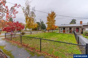 511 E Elwood St, Stayton, OR 97383 - Photo 1