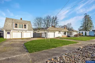 995 River St, Lebanon, OR 97355 - Photo 1