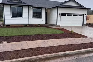 4445 Knotty Pne Ct, Sweet Home, OR 97386 - Photo 1