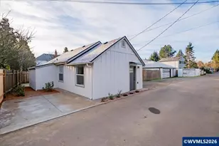 1111 1/2 2nd St, Salem, OR 97304 - Photo 1