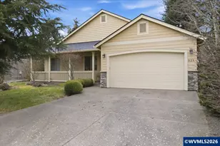 323 Lydia Ln, Lebanon, OR 97355 - Photo 1