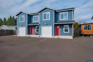 845 W Oak (-847) St, Lebanon, OR 97355 - Photo 1