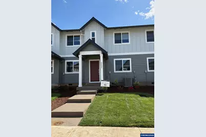 2402 Sawtelle Dr, Woodburn, OR 97071 - Photo 1