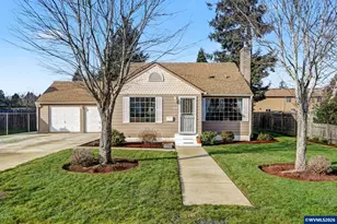 2243 32nd Ave NE, Salem, OR 97301 - Photo 1