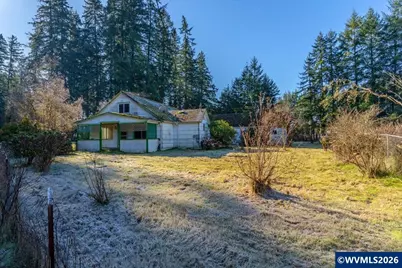 39388 River Dr, Lebanon, OR 97355 - Photo 1