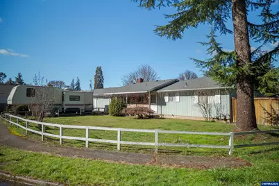 1160 Cedar St, Sweet Home, OR 97386 - Photo 1