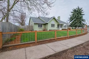 5718 E St, Springfield, OR 97478 - Photo 1