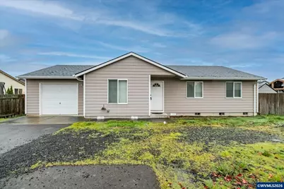 1053 Kees St, Lebanon, OR 97355 - Photo 1