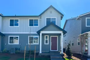 2422 Sawtelle Dr, Woodburn, OR 97071 - Photo 1