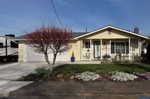 1335 1st Ave, Sweet Home, OR 97386 - Photo 1