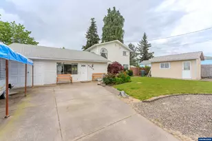 4055 Gary St NE, Keizer, OR 97303 - Photo 1