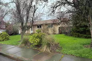 215 S 24th St, Philomath, OR 97370 - Photo 1