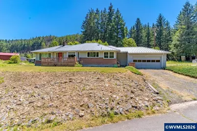 538 Mountain Av SE, Idanha, OR 97350 - Photo 1