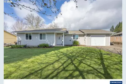127 SW Poplar Ct, McMinnville, OR 97128 - Photo 1