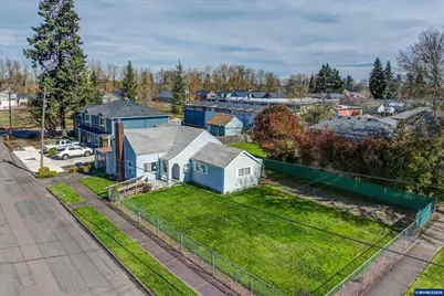 111 Madison St NE, Albany, OR 97321 - Photo 1