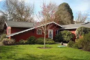 4850 NW Crescent Valley Dr, Corvallis, OR 97330 - Photo 1