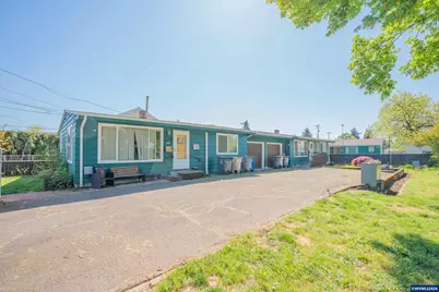 1178 Hiatt (1174, 1160) St, Lebanon, OR 97355 - Photo 1