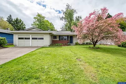 1100 38th Av SE, Albany, OR 97322 - Photo 1