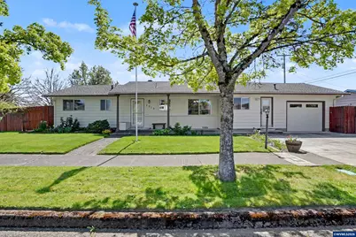 1016 31st Av SE, Albany, OR 97322 - Photo 1