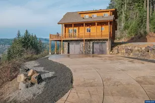 6331 Lake Pointe Wy, Foster, OR 97345 - Photo 1