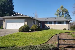 1975 Breakwood Cir SE, Albany, OR 97322 - Photo 1