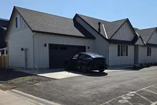 1281 Brown St, Woodburn, OR 97071 - Photo 1