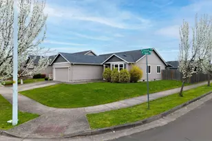 3250 SE Hannah Ave, Albany, OR 97322 - Photo 1